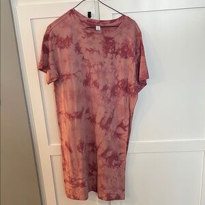 Old Navy Tie-Dye Short Sleeve Tee - Pink and Red